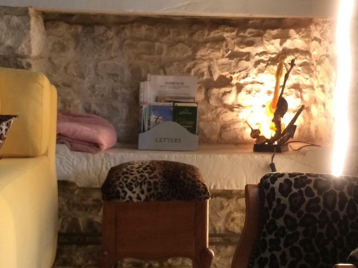 Maison entière avec cour dans le Chablisien Villy  Extérieur photo