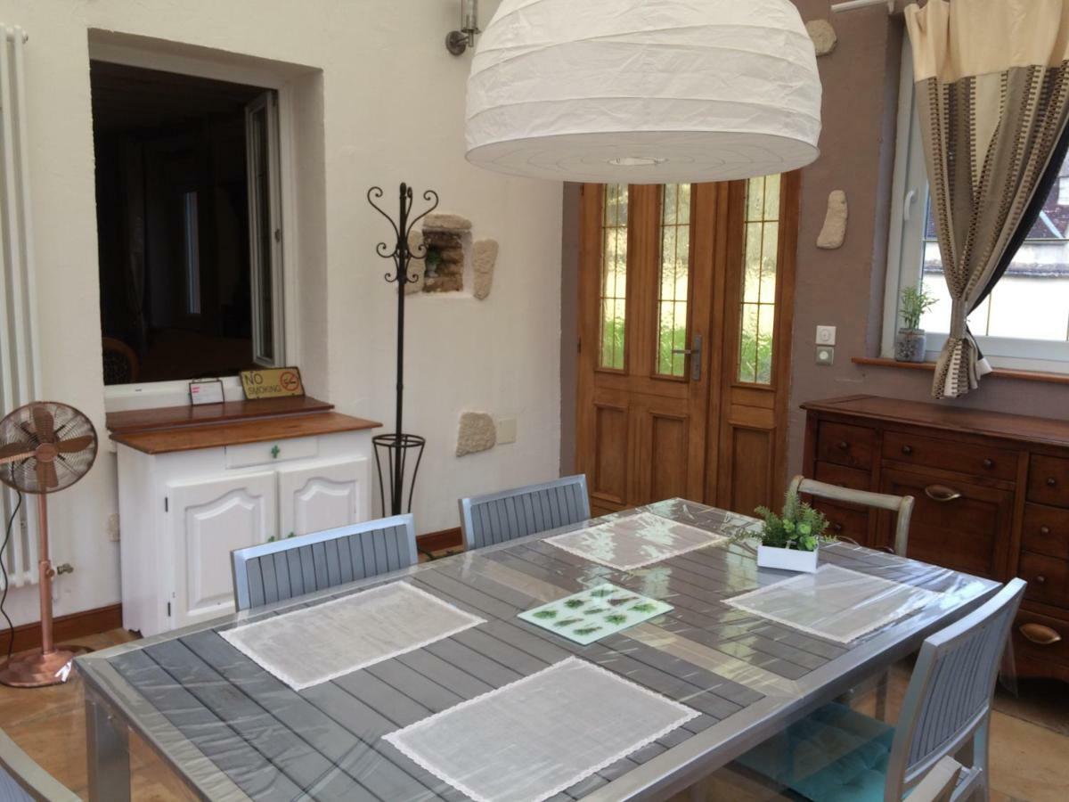Maison entière avec cour dans le Chablisien Villy  Extérieur photo