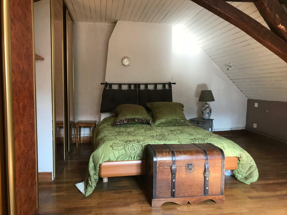 Maison entière avec cour dans le Chablisien Villy  Extérieur photo