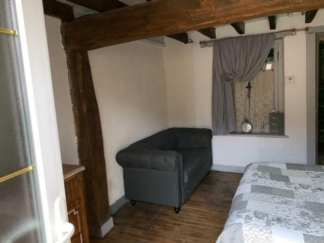 Maison entière avec cour dans le Chablisien Villy  Extérieur photo