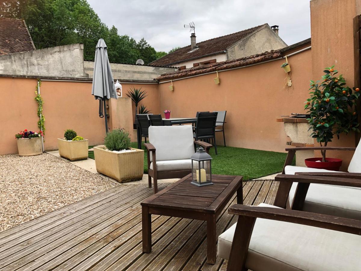 Maison entière avec cour dans le Chablisien Villy  Extérieur photo